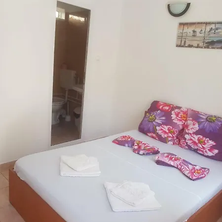 Casa Zibileanu Guest house *