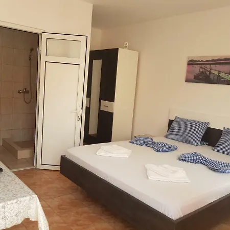 Guest house Casa Zibileanu Costinesti